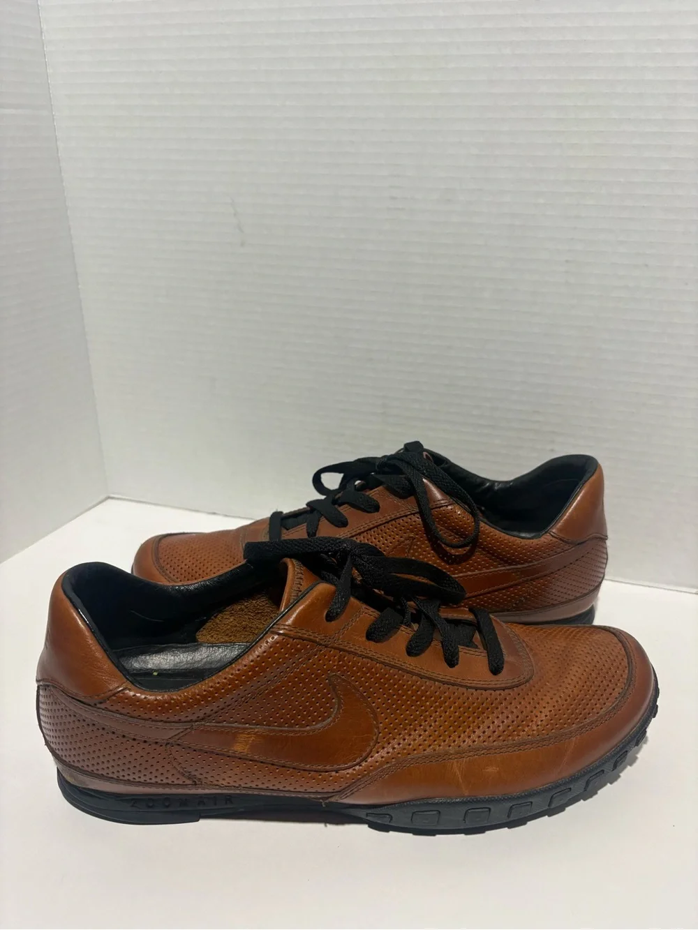 Nike classic brown